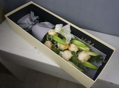 6香槟8百合