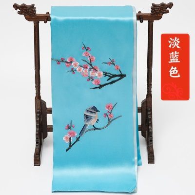 天蓝色